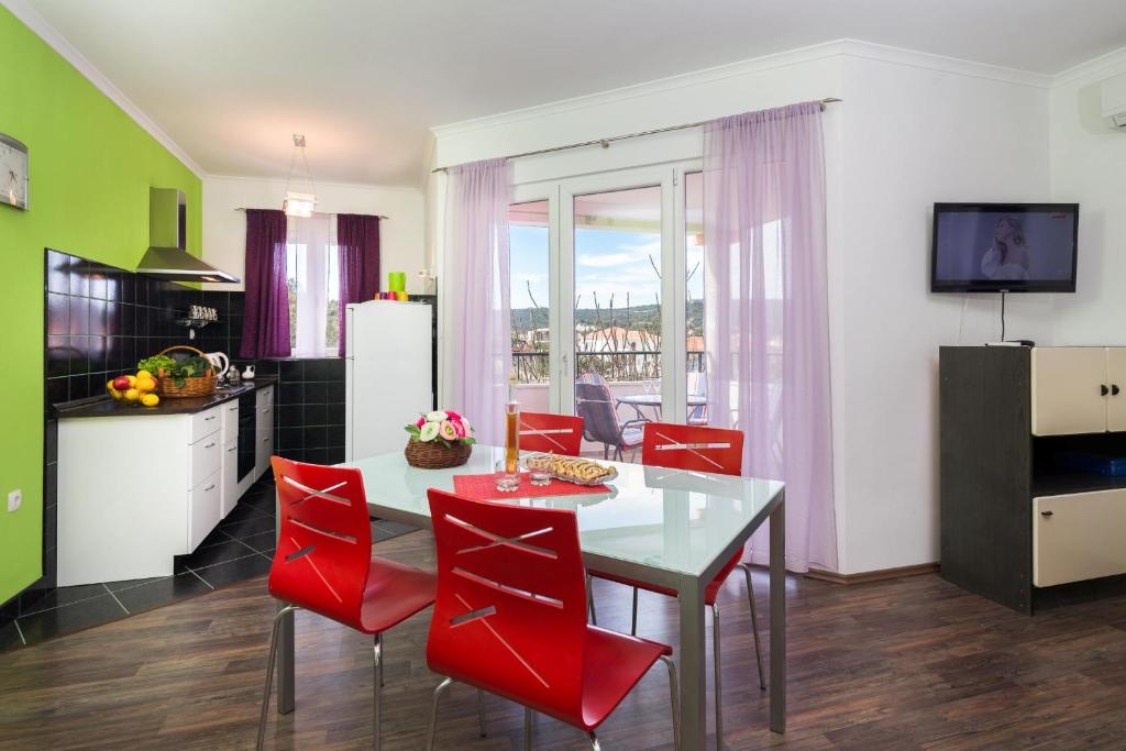 Apartment 1 (2+3), Villa Nada - Vinišće