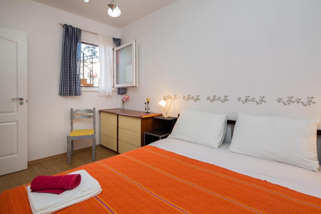 Apartment 2 (2+3), Villa Nada - Vinišće