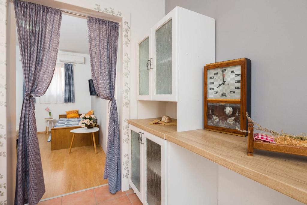 Apartment 2 (2+3), Villa Nada - Vinišće