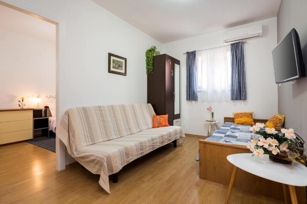 Apartment 2 (2+3), Villa Nada - Vinišće
