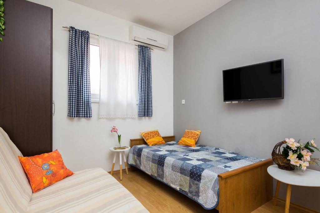 Apartment 2 (2+3), Villa Nada - Vinišće